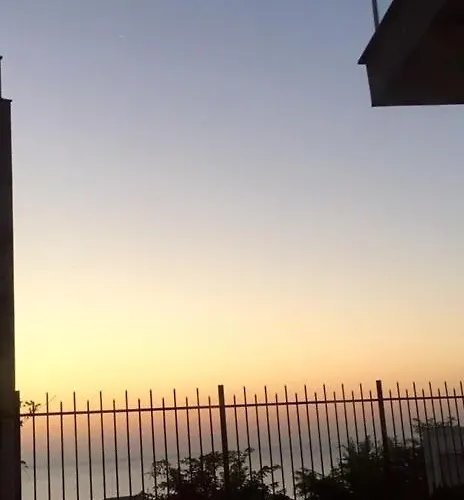 Sun Village Villa 6 * ビャラ